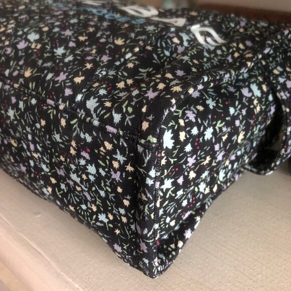 ***SOLD***NWOT Marc Jacobs Ditsy Floral Canvas Tote Bag Black Multi Small - Picture 8 of 16